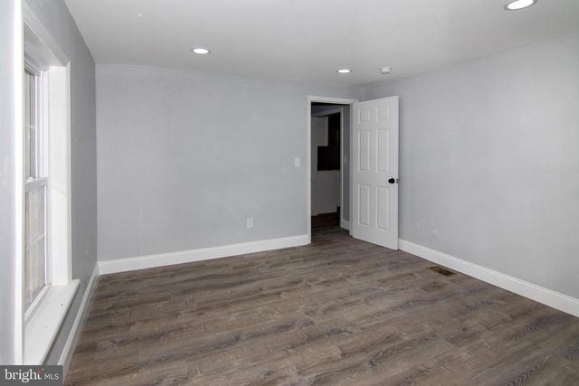 1398 S MYRTLE ST, Vineland, NJ 08360