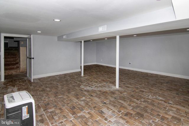 1398 S MYRTLE ST, Vineland, NJ 08360