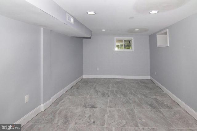 1398 S MYRTLE ST, Vineland, NJ 08360