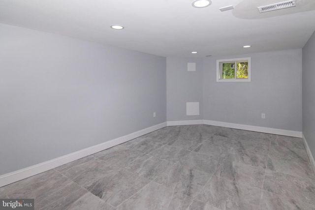 1398 S MYRTLE ST, Vineland, NJ 08360