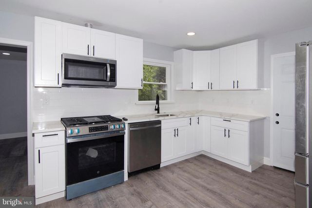 1398 S MYRTLE ST, Vineland, NJ 08360