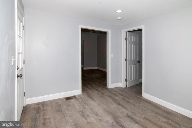 1398 S MYRTLE ST, Vineland, NJ 08360