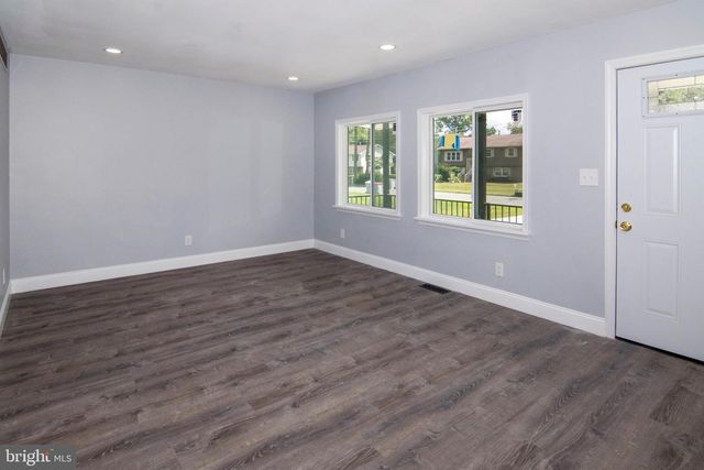1398 S MYRTLE ST, Vineland, NJ 08360