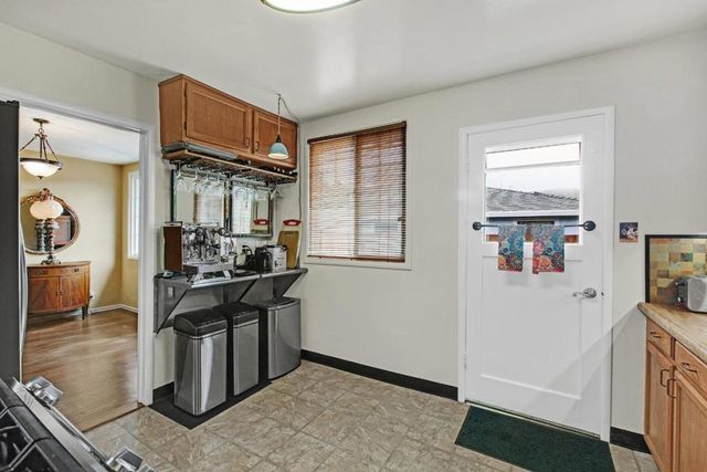 1184 Escalero Avenue, Pacifica, CA 94044