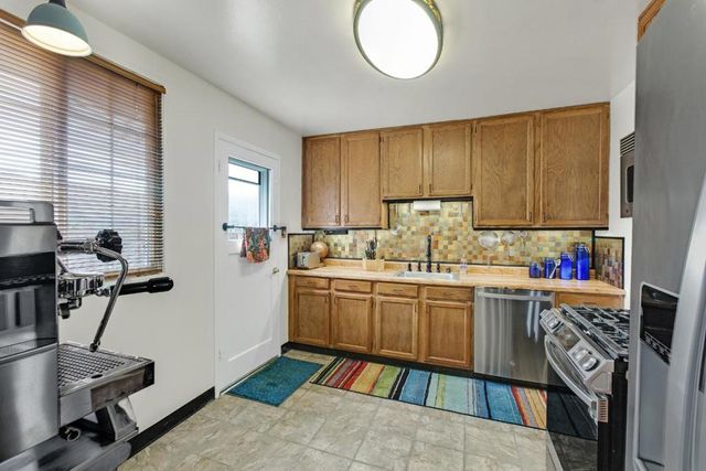 1184 Escalero Avenue, Pacifica, CA 94044