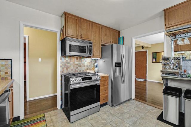 1184 Escalero Avenue, Pacifica, CA 94044