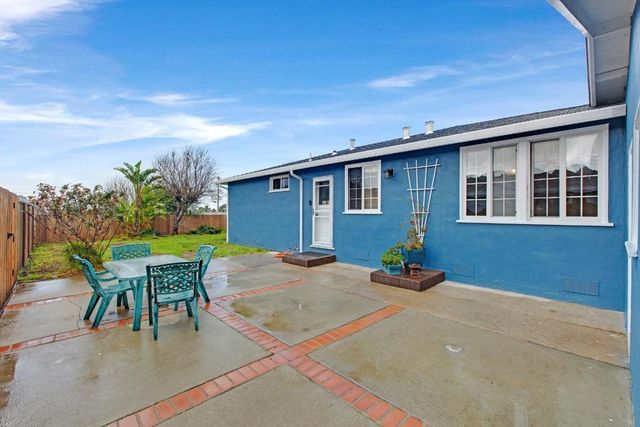 1184 Escalero Avenue, Pacifica, CA 94044