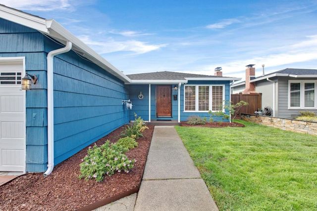 1184 Escalero Avenue, Pacifica, CA 94044