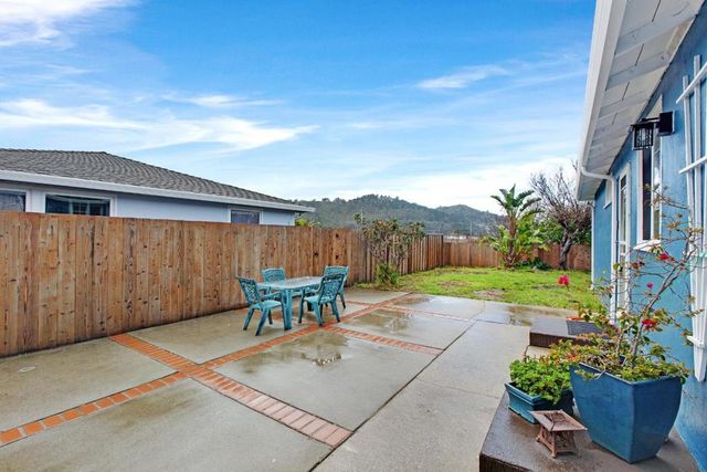 1184 Escalero Avenue, Pacifica, CA 94044