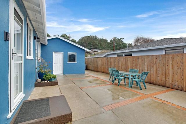 1184 Escalero Avenue, Pacifica, CA 94044