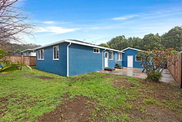1184 Escalero Avenue, Pacifica, CA 94044