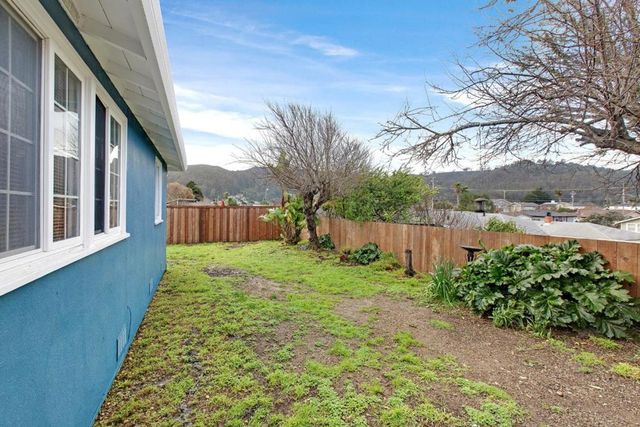 1184 Escalero Avenue, Pacifica, CA 94044