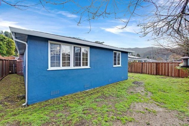 1184 Escalero Avenue, Pacifica, CA 94044