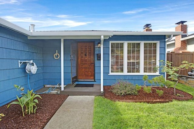 1184 Escalero Avenue, Pacifica, CA 94044