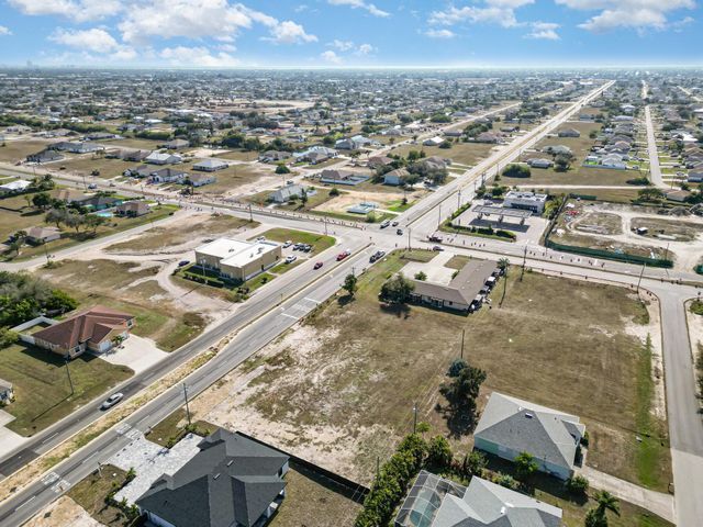 1616 Andalusia Boulevard, Cape Coral, FL 33909