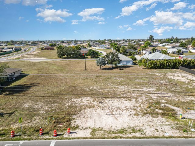 1616 Andalusia Boulevard, Cape Coral, FL 33909
