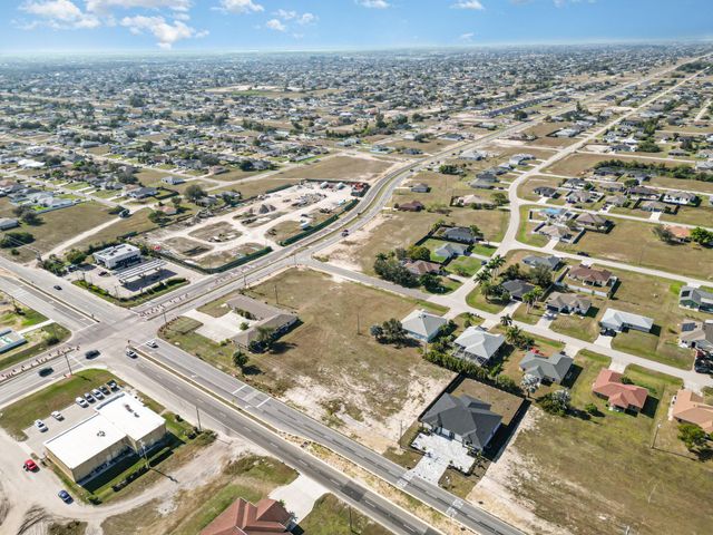 1616 Andalusia Boulevard, Cape Coral, FL 33909