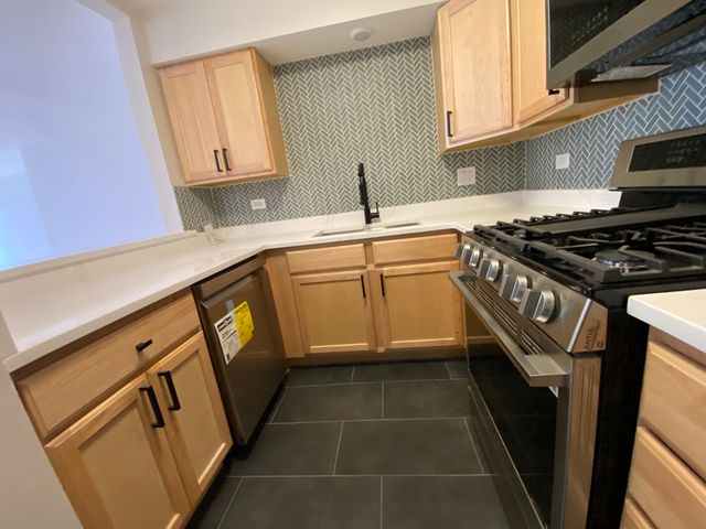 1455 W Fullerton Avenue 203, Chicago, IL 60614