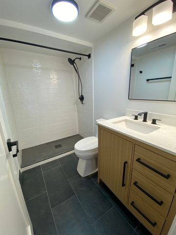 1455 W Fullerton Avenue 203, Chicago, IL 60614