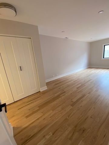 1455 W Fullerton Avenue 203, Chicago, IL 60614