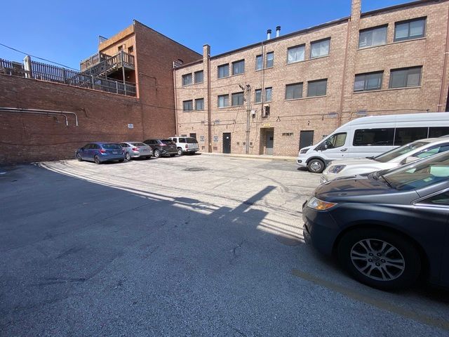 1455 W Fullerton Avenue 203, Chicago, IL 60614