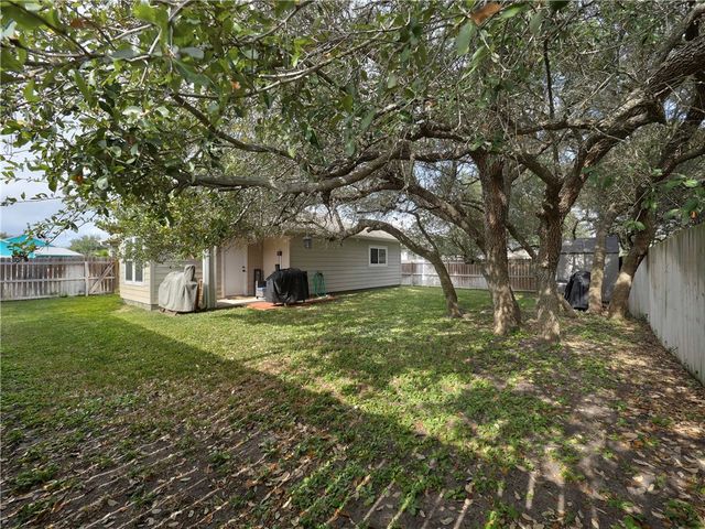 1997 Admiral, Aransas Pass, TX 78336