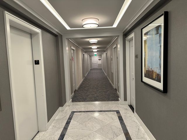 6 Whittier Place 7P, Boston, MA 02114