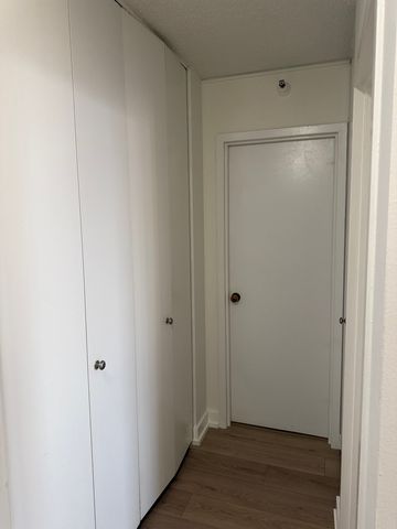 10 E Ontario Street 5007, Chicago, IL 60611