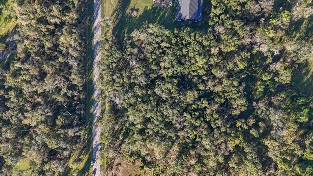 6051 Loyce Lane, Damon, TX 77430