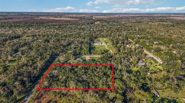 6051 Loyce Lane, Damon, TX 77430