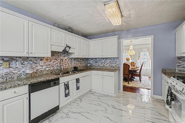 60 Post Oak Trace, Villa Rica, GA 30180