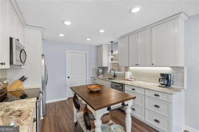 7180 Lakemond Court, Villa Rica, GA 30180