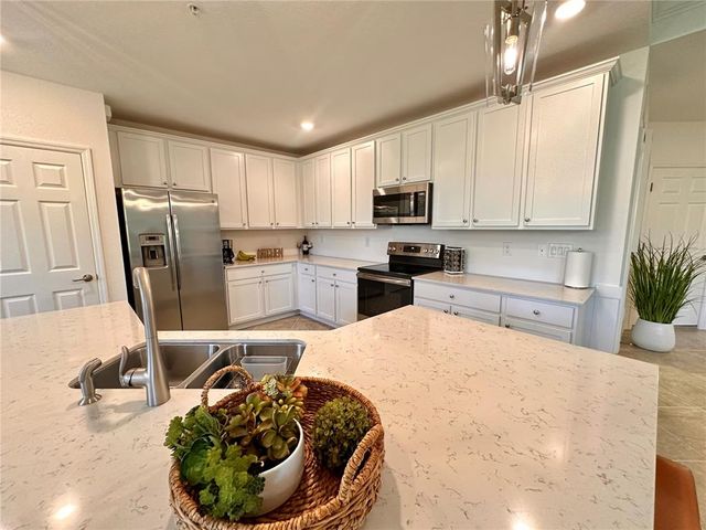 10059 CROOKED CREEK DRIVE 102, Venice, FL 34293