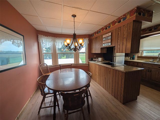8010 W LAKE Road, Fairview, PA 16415
