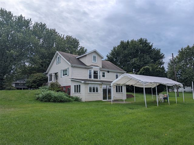 8010 W LAKE Road, Fairview, PA 16415