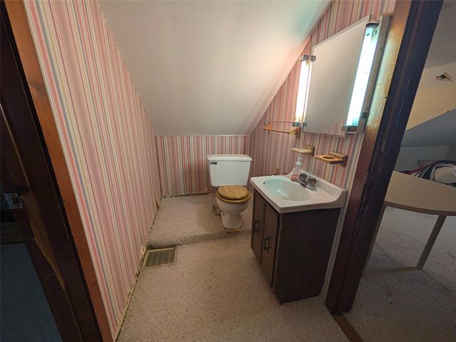 8010 W LAKE Road, Fairview, PA 16415