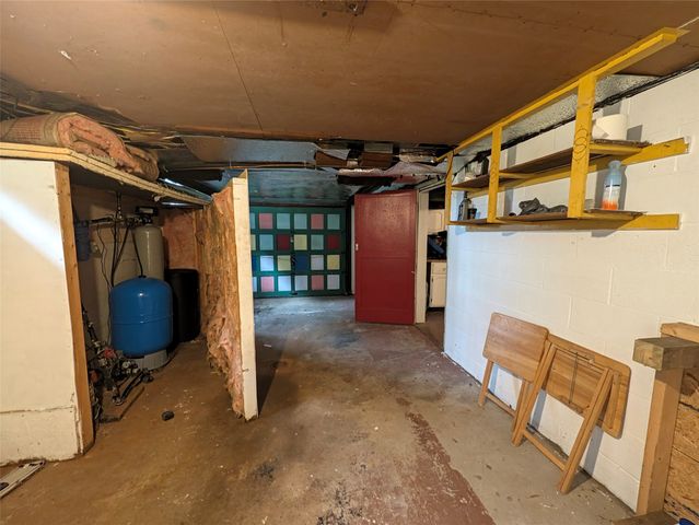 8010 W LAKE Road, Fairview, PA 16415