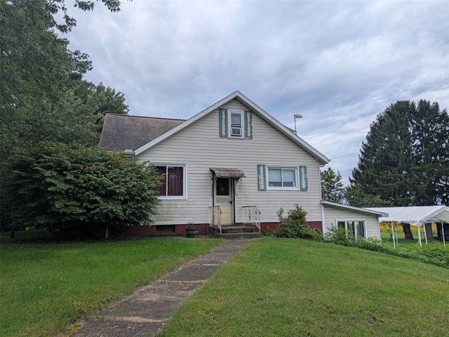8010 W LAKE Road, Fairview, PA 16415