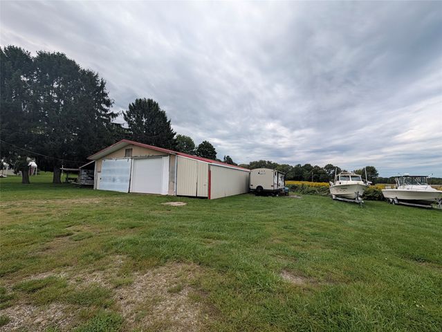 8010 W LAKE Road, Fairview, PA 16415