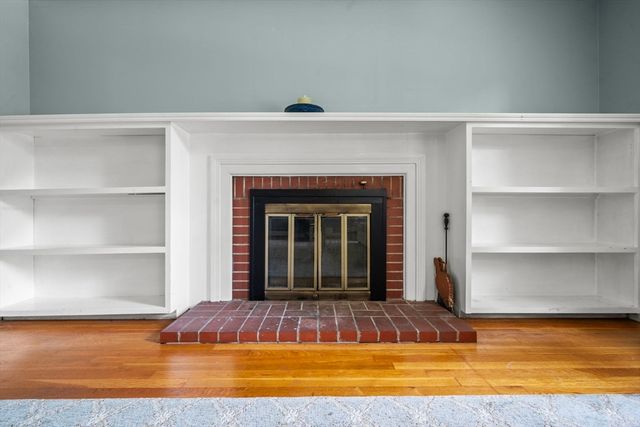30 Alan Rd, Hamilton, MA 01936