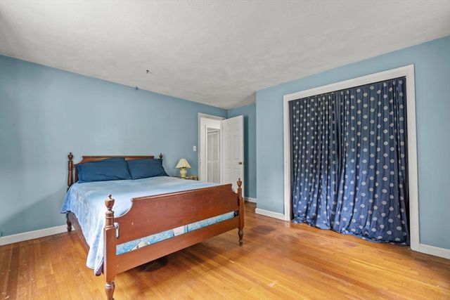 30 Alan Rd, Hamilton, MA 01936