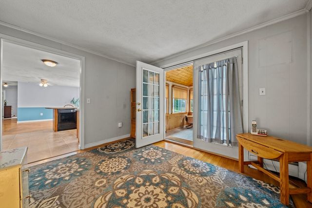 30 Alan Rd, Hamilton, MA 01936