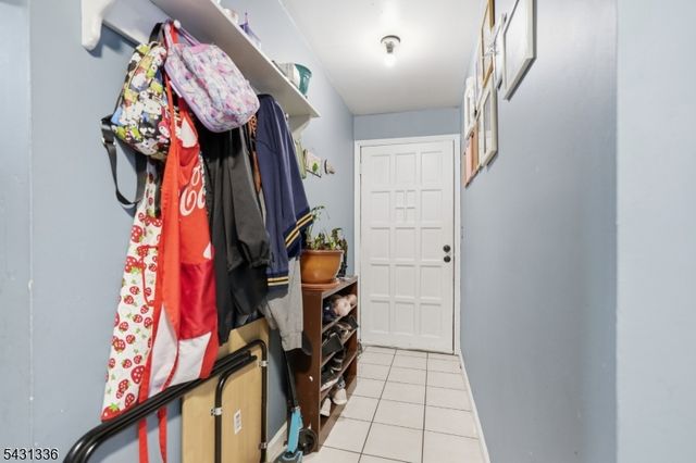 75 Geneva St, Elizabeth City, NJ 07206