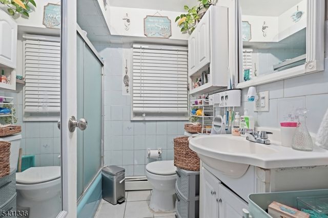 75 Geneva St, Elizabeth City, NJ 07206