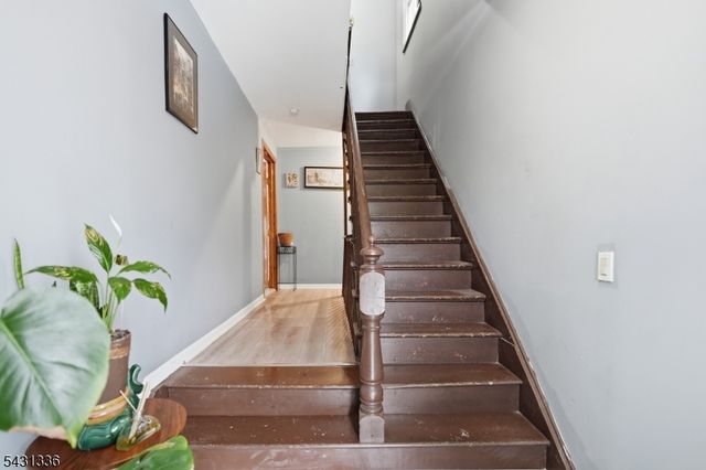 75 Geneva St, Elizabeth City, NJ 07206