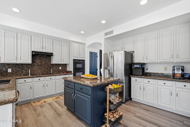 3263 E INVERNESS Avenue, Mesa, AZ 85204