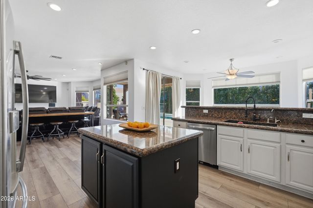 3263 E INVERNESS Avenue, Mesa, AZ 85204