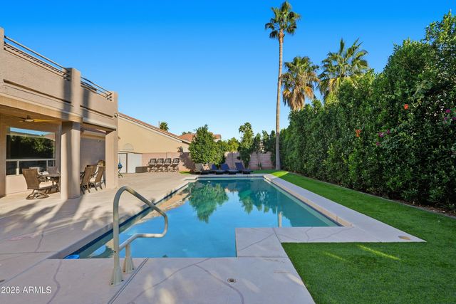 3263 E INVERNESS Avenue, Mesa, AZ 85204