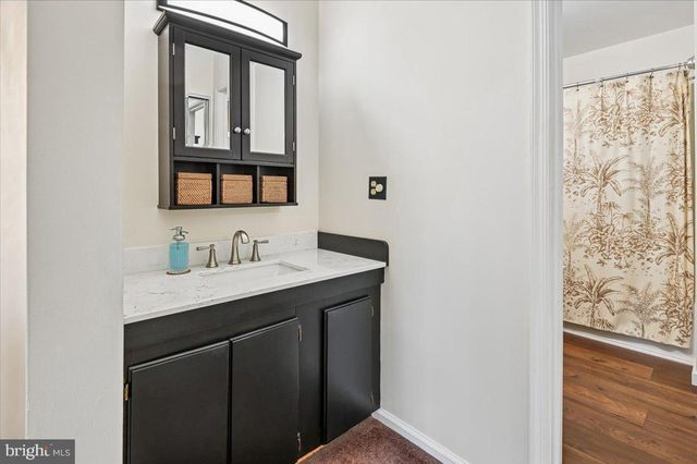 1737 RIDGELY RD, Edgewater, MD 21037