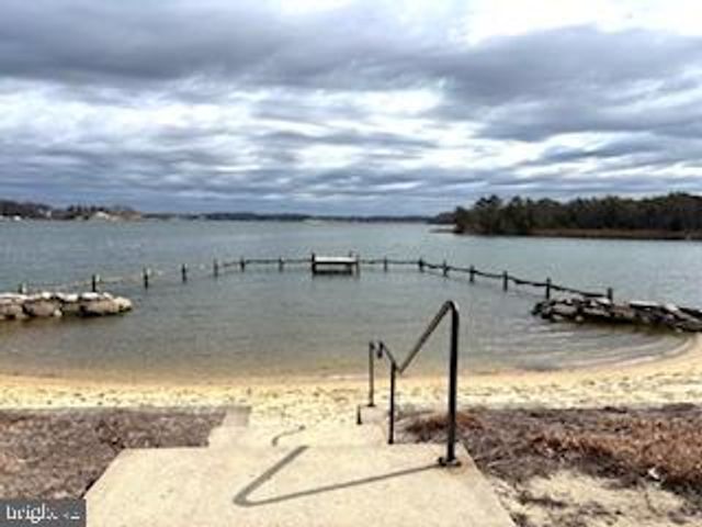 1737 RIDGELY RD, Edgewater, MD 21037